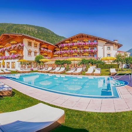 ניוסטיפט אים סטובאיטל Alpenhotel Tirolerhof מראה חיצוני תמונה