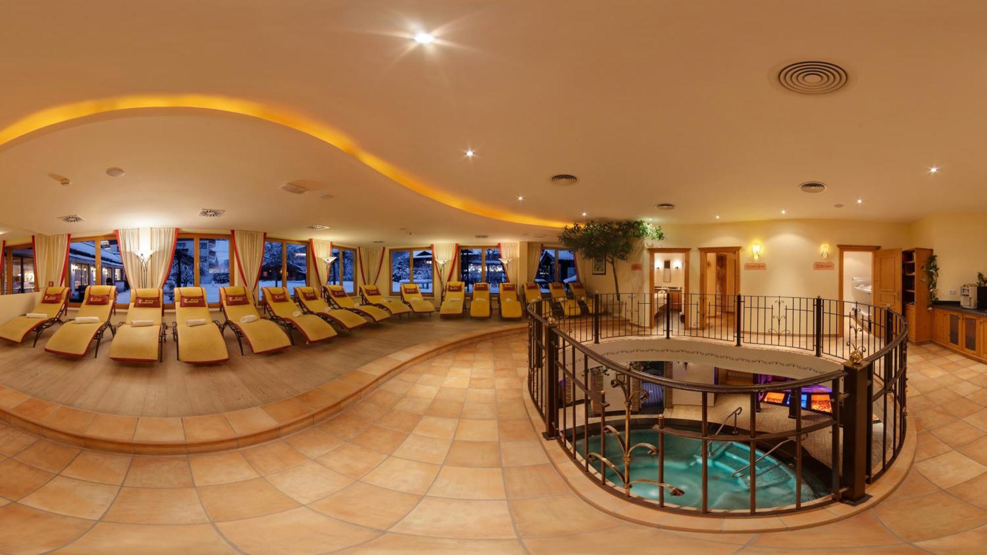 ניוסטיפט אים סטובאיטל Alpenhotel Tirolerhof מראה חיצוני תמונה
