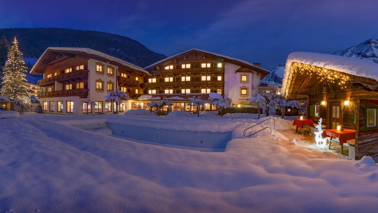 ניוסטיפט אים סטובאיטל Alpenhotel Tirolerhof מראה חיצוני תמונה